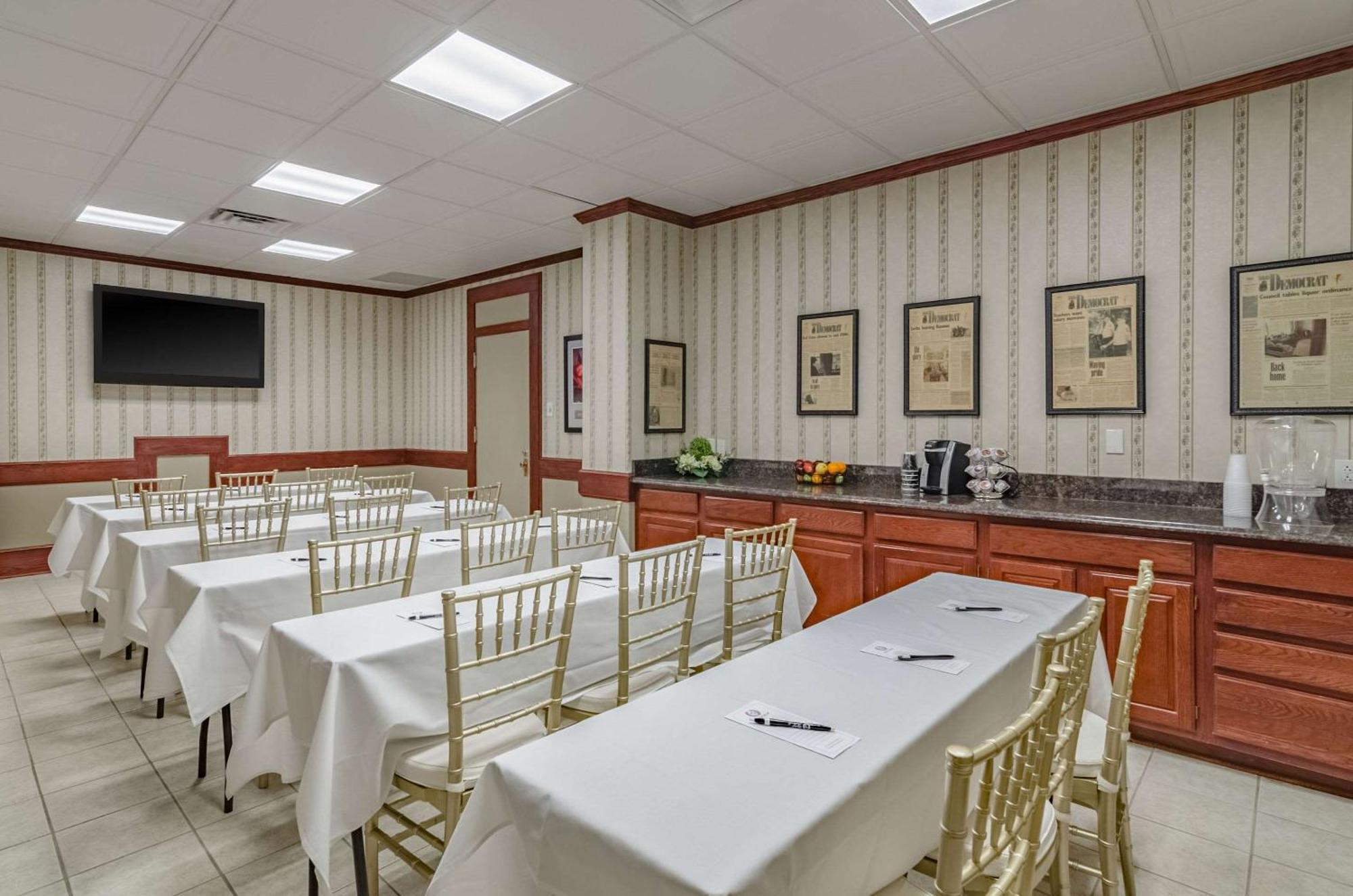 Hotel Bothwell Sedalia Central District, Ascend Hotel Collection Экстерьер фото