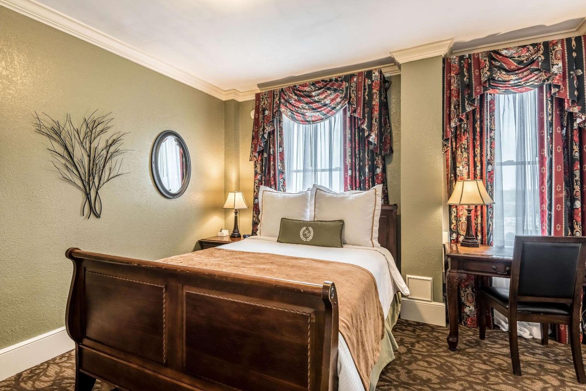 Hotel Bothwell Sedalia Central District, Ascend Hotel Collection Экстерьер фото