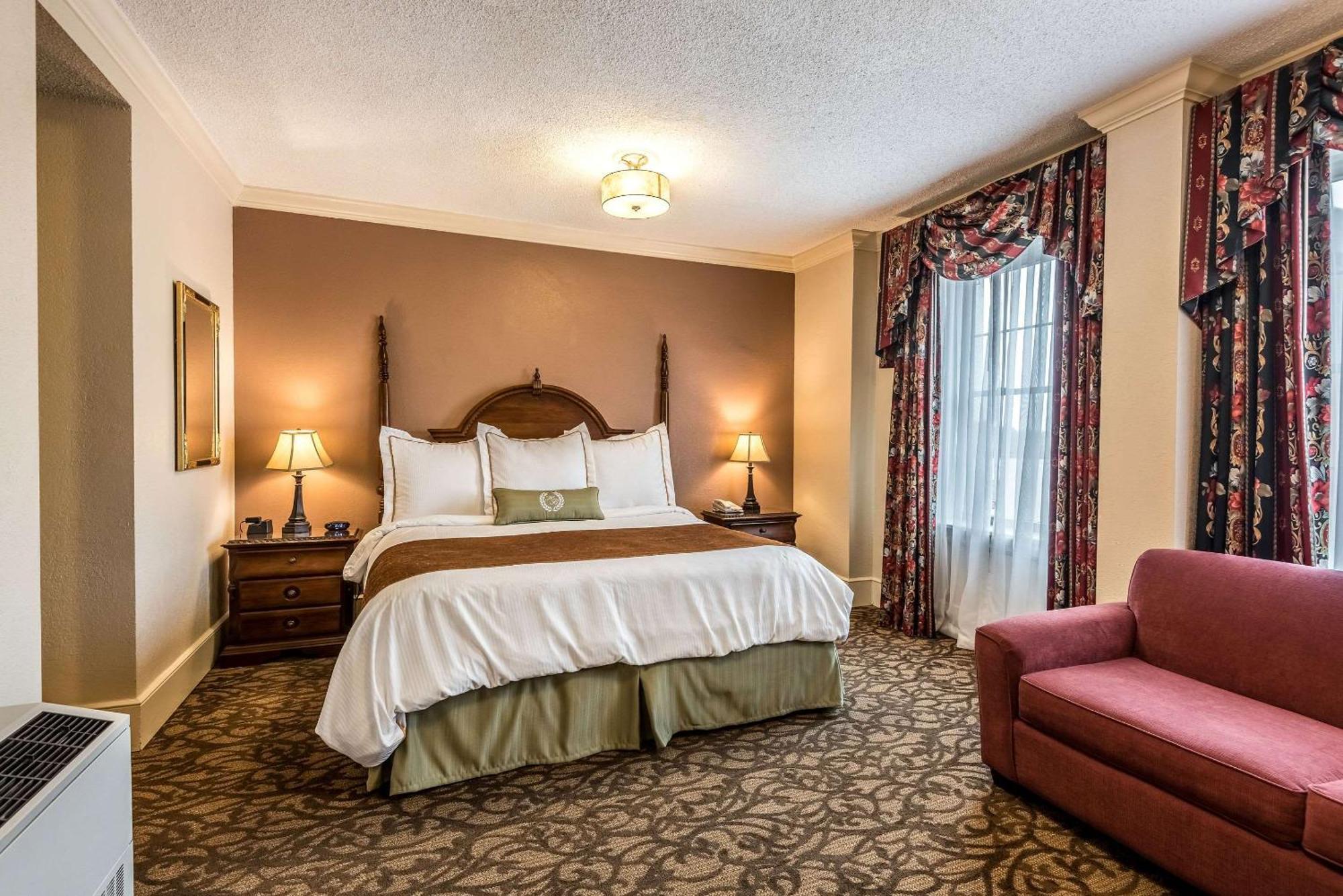 Hotel Bothwell Sedalia Central District, Ascend Hotel Collection Экстерьер фото